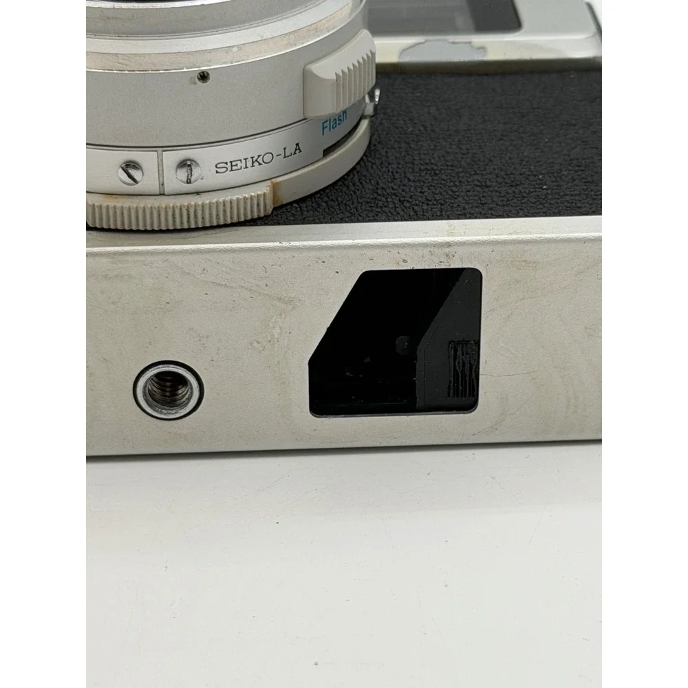 Canon Canonet 28 Rangefinder 35mm Film Camera 40mm f2.8 Lens Silver Black Japan